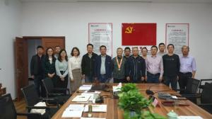 重溫崢嶸歲月，不忘初心使命——房總集團(tuán)舉辦老黨員座談會